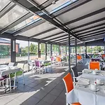 Liberte 4 Etoiles Hotel 4*