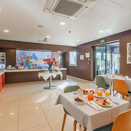 Hotel Liberte 4 Etoiles 4*