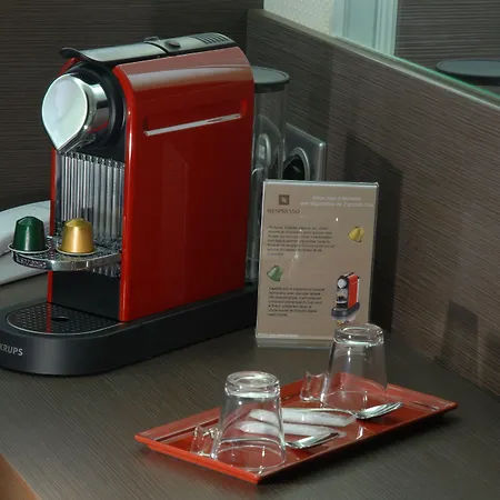 Liberte 4 Etoiles Hotel