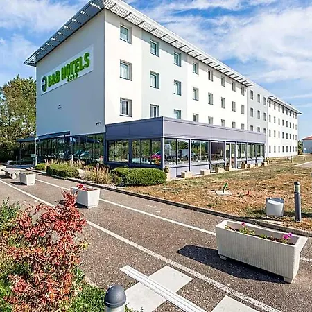 Liberte 4 Etoiles Hotel 4*