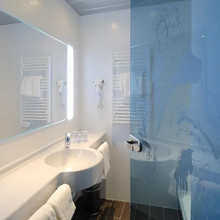 Liberté 4 étoiles Hotel 4*